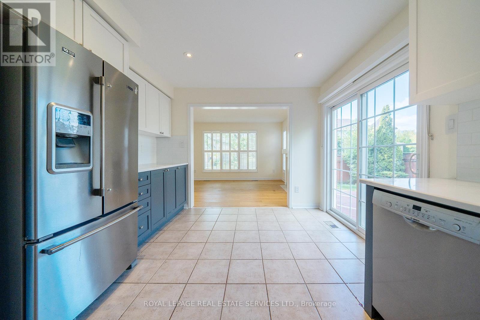 2177 Calloway Drive, Oakville, Ontario  L6M 4V2 - Photo 16 - W12456626