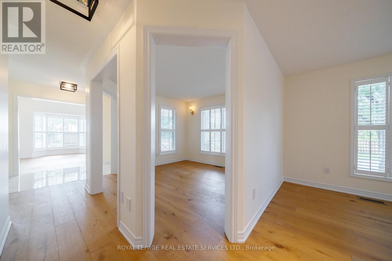 2177 Calloway Drive, Oakville, Ontario  L6M 4V2 - Photo 21 - W12456626