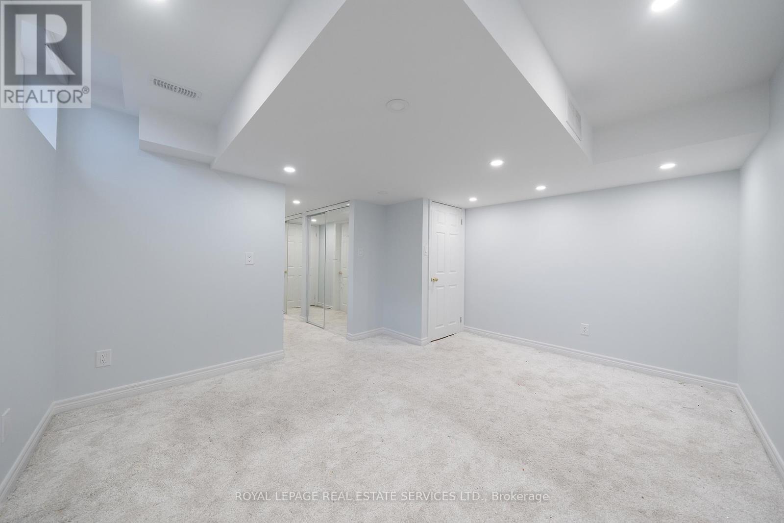 2177 Calloway Drive, Oakville, Ontario  L6M 4V2 - Photo 29 - W12456626