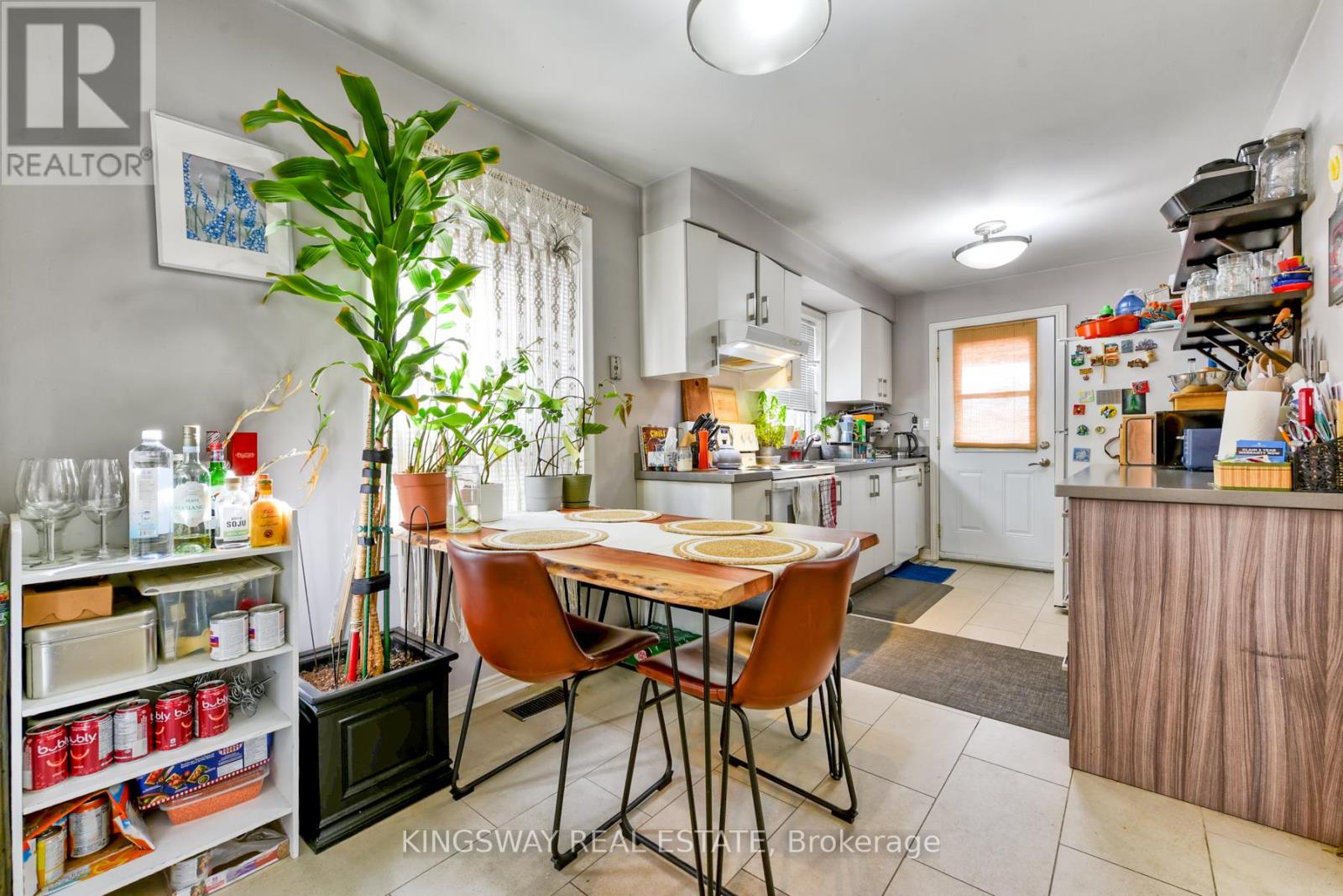 29 Evans Avenue, Toronto, Ontario  M6S 3V7 - Photo 22 - W12456629