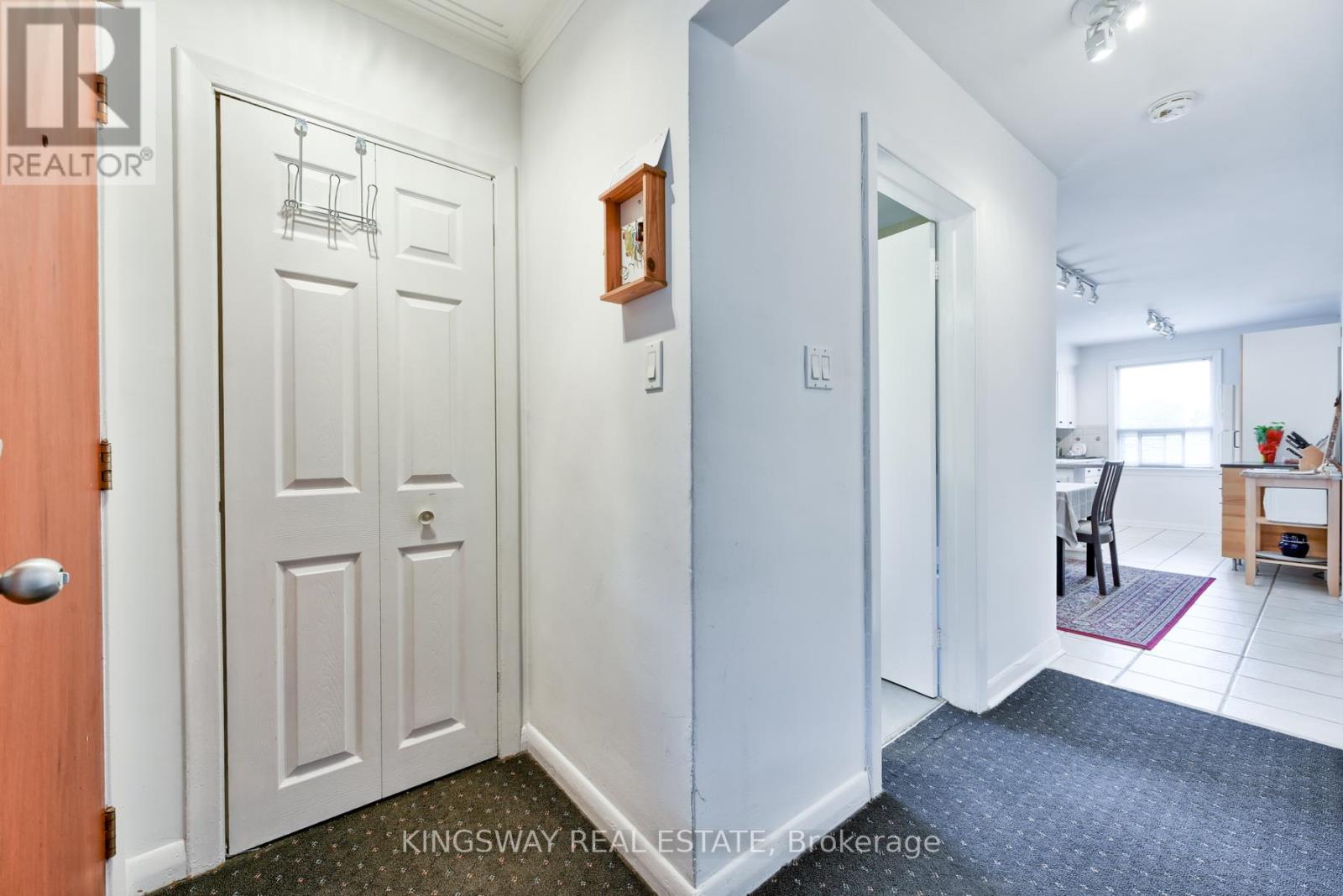 29 Evans Avenue, Toronto, Ontario  M6S 3V7 - Photo 34 - W12456629