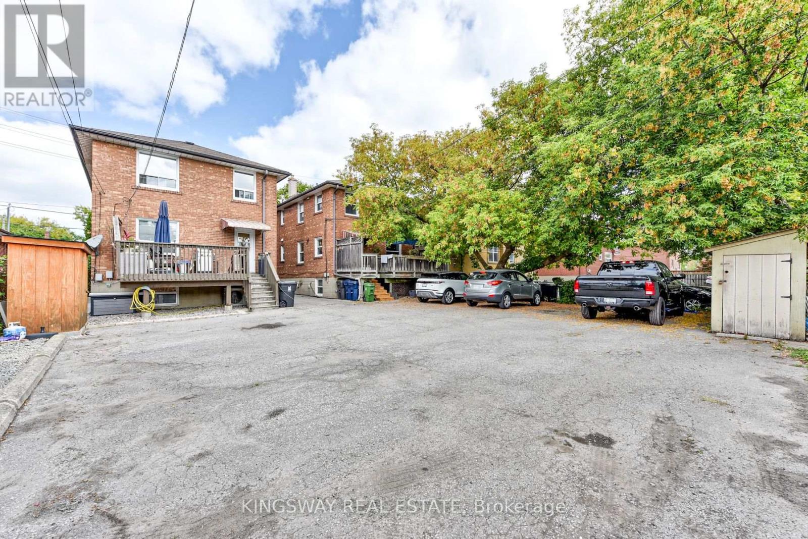 29 Evans Avenue, Toronto, Ontario  M6S 3V7 - Photo 4 - W12456629