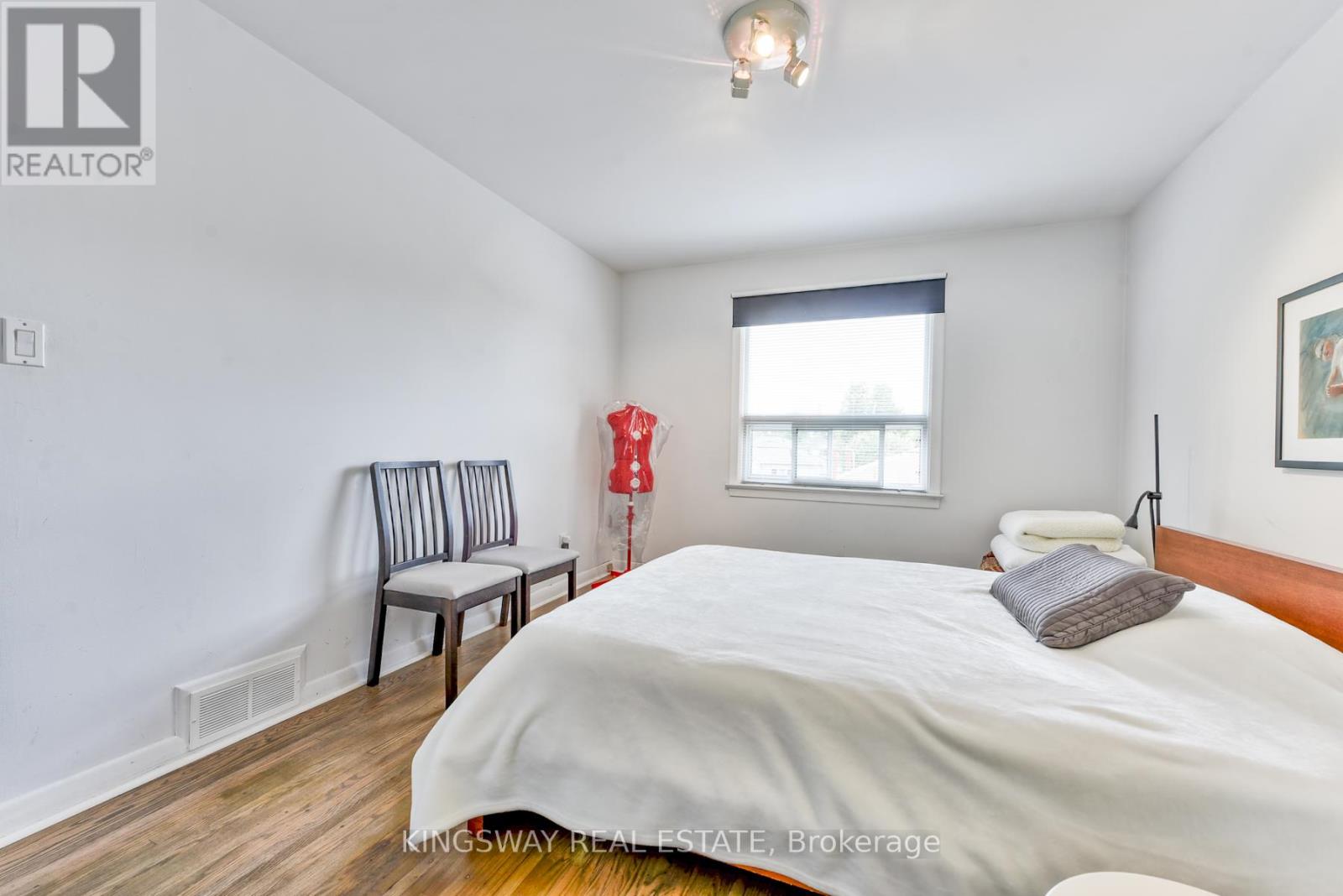 29 Evans Avenue, Toronto, Ontario  M6S 3V7 - Photo 44 - W12456629