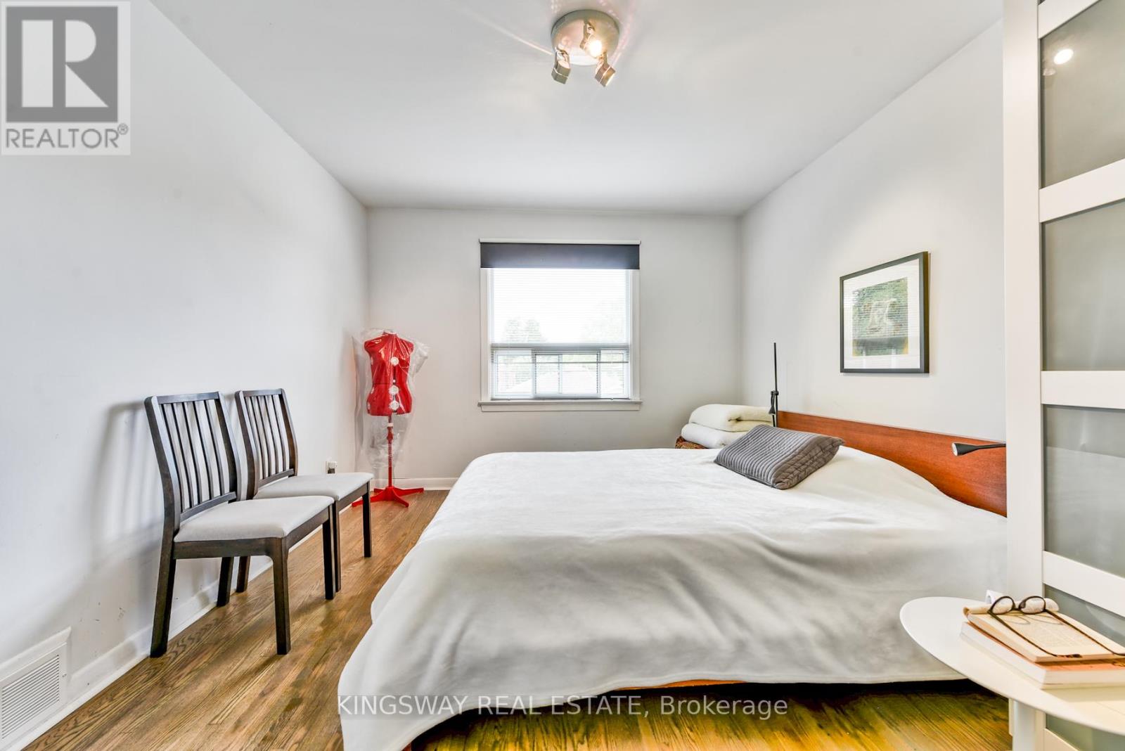 29 Evans Avenue, Toronto, Ontario  M6S 3V7 - Photo 46 - W12456629