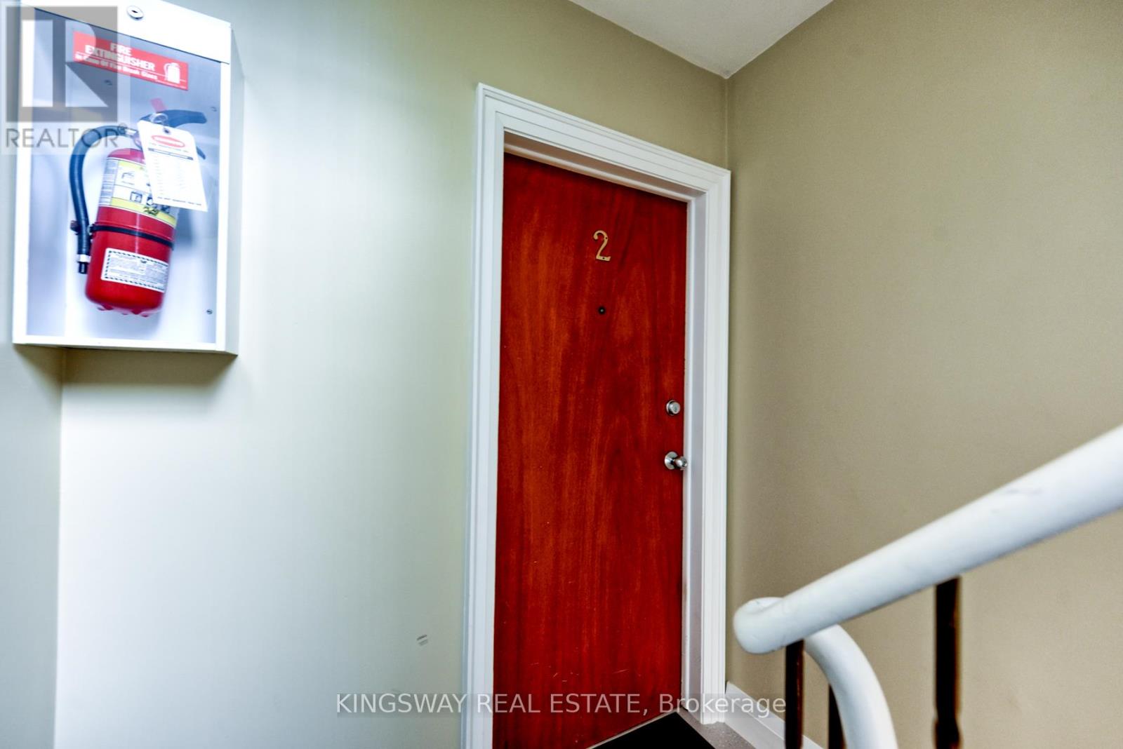 29 Evans Avenue, Toronto, Ontario  M6S 3V7 - Photo 5 - W12456629