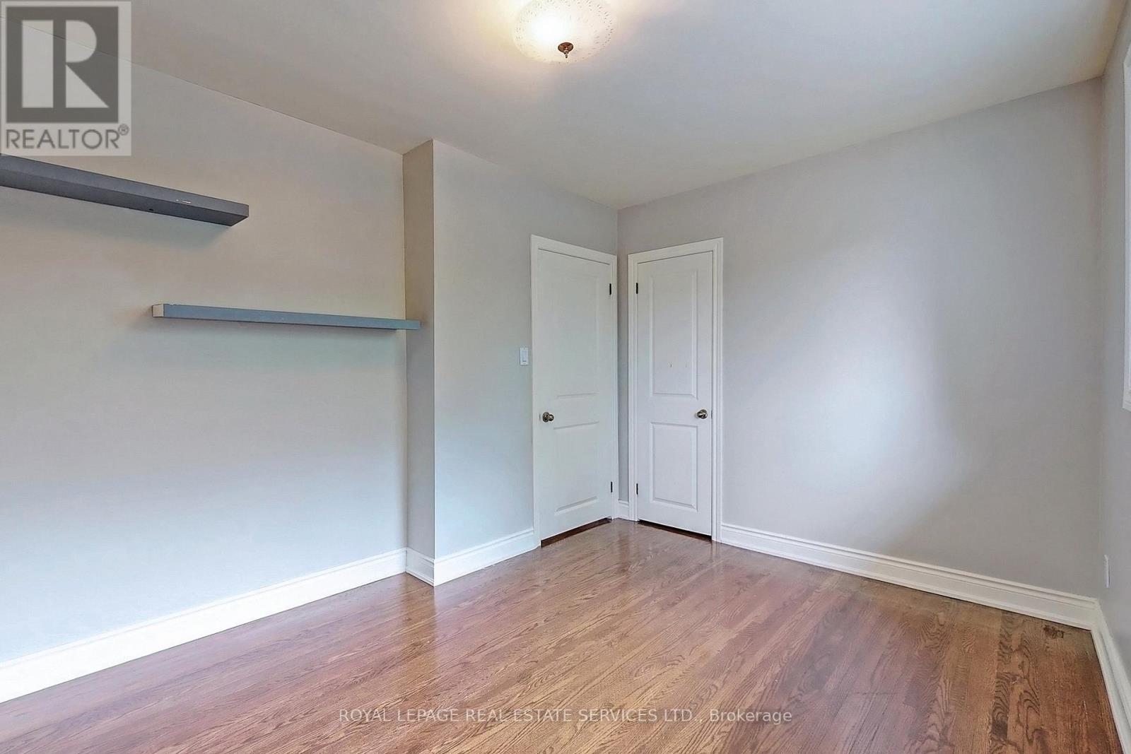 4011 Grapehill Avenue, Burlington, Ontario  L7L 1R1 - Photo 22 - W12456634