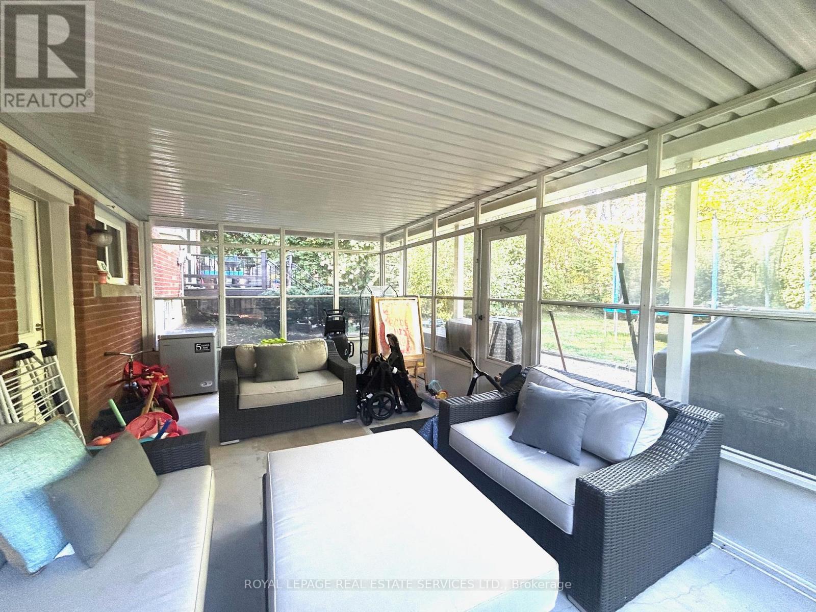 4011 Grapehill Avenue, Burlington, Ontario  L7L 1R1 - Photo 34 - W12456634