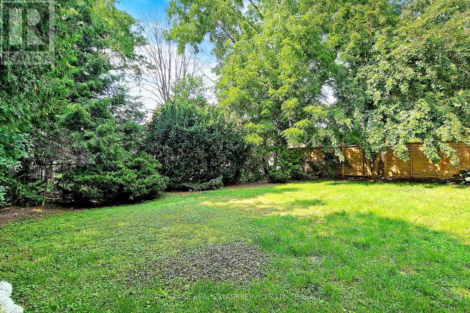 4011 Grapehill Avenue, Burlington, Ontario  L7L 1R1 - Photo 36 - W12456634