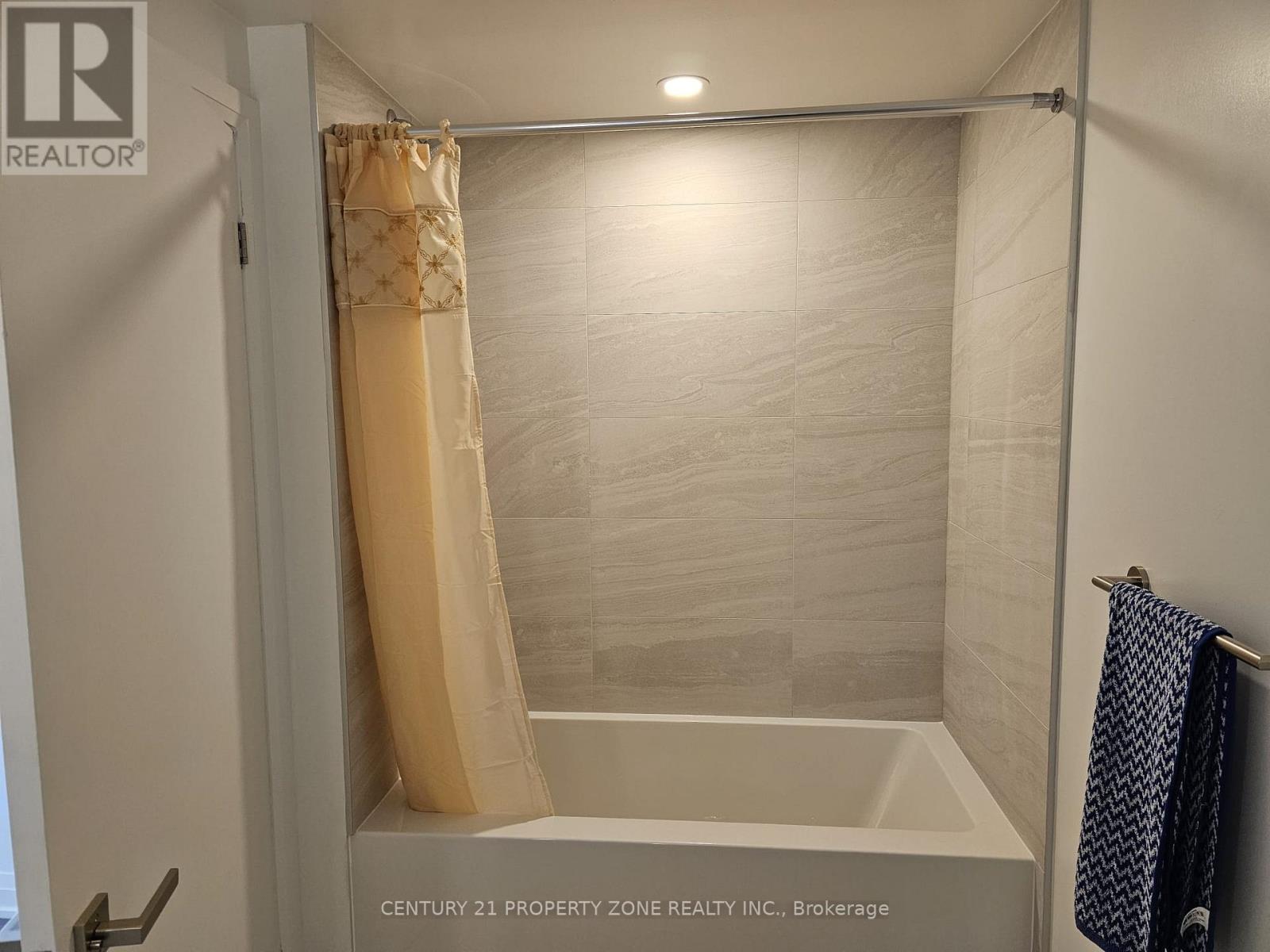 2106 - 4015 The Exchange, Mississauga, Ontario  L5B 0N9 - Photo 12 - W12456637