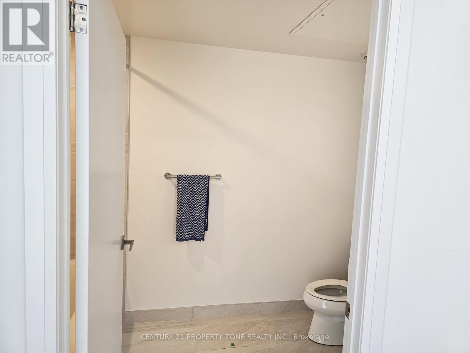 2106 - 4015 The Exchange, Mississauga, Ontario  L5B 0N9 - Photo 14 - W12456637