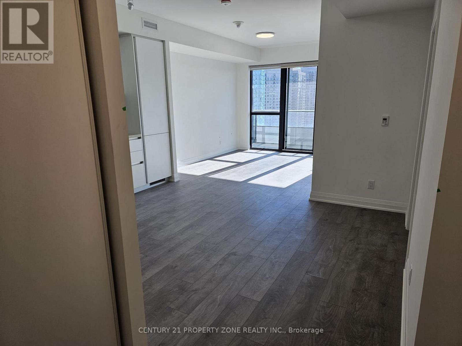 2106 - 4015 The Exchange, Mississauga, Ontario  L5B 0N9 - Photo 5 - W12456637