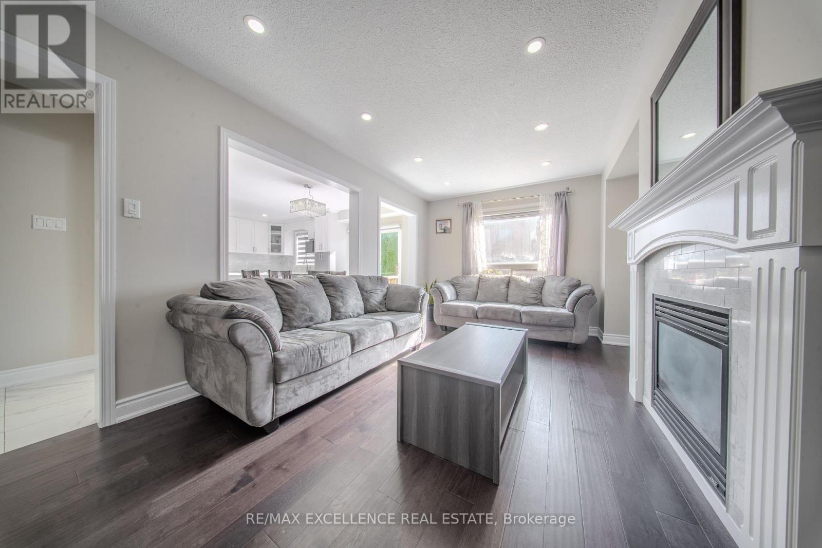 111 River Rock Crescent, Brampton, Ontario  L7A 2M4 - Photo 10 - W12456641