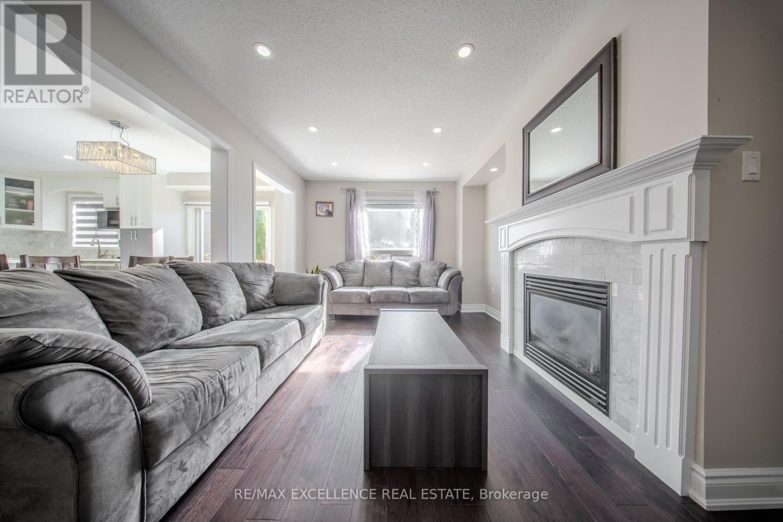 111 River Rock Crescent, Brampton, Ontario  L7A 2M4 - Photo 11 - W12456641
