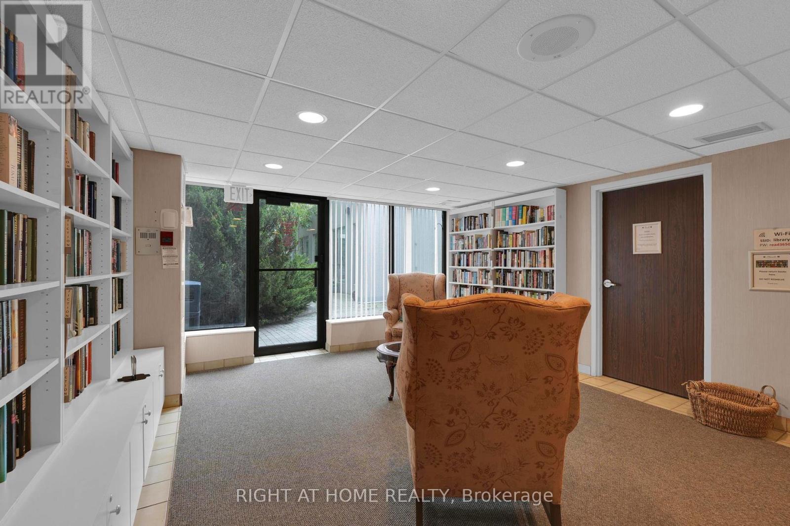 205 - 3650 Kaneff Crescent, Mississauga, Ontario  L5A 4A1 - Photo 42 - W12456647