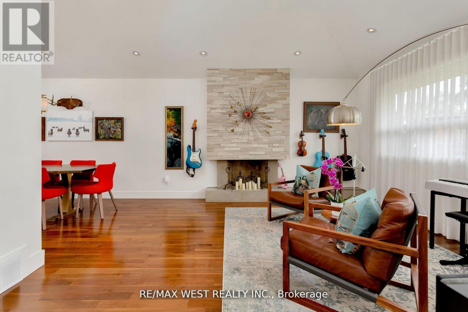 10 Vanellan Court, Toronto, Ontario  M8Z 4A5 - Photo 7 - W12456651