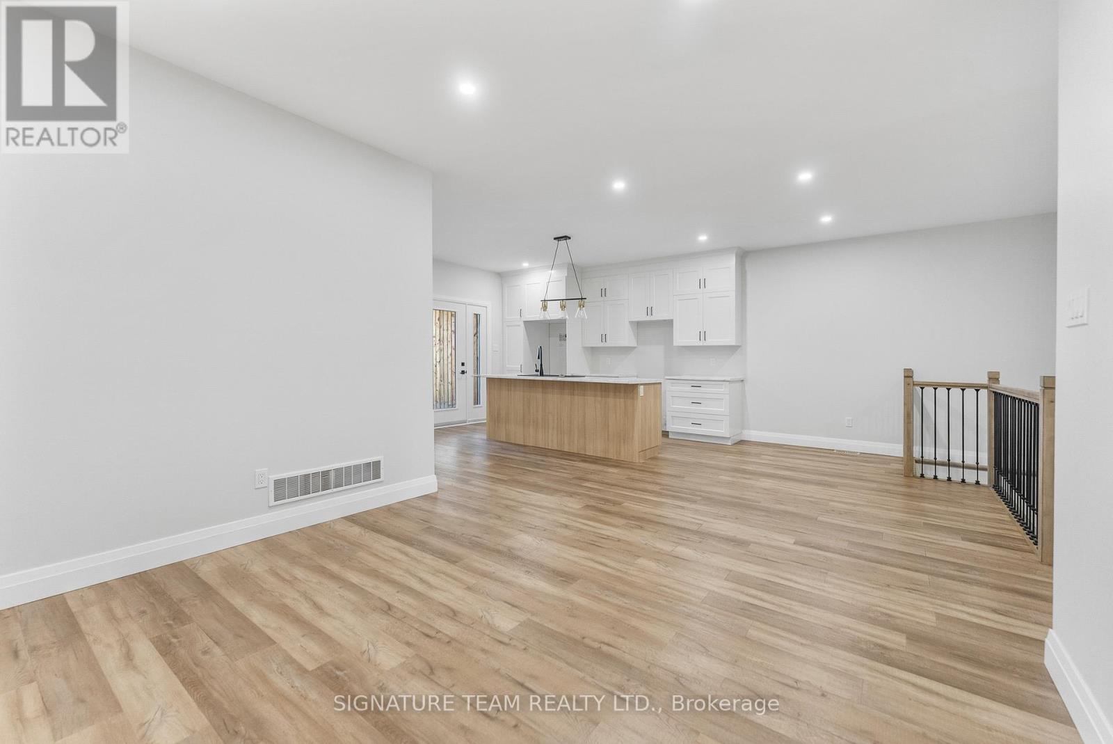 311 Forestview Crescent, Renfrew, Ontario  K7V 0A1 - Photo 13 - X12456715