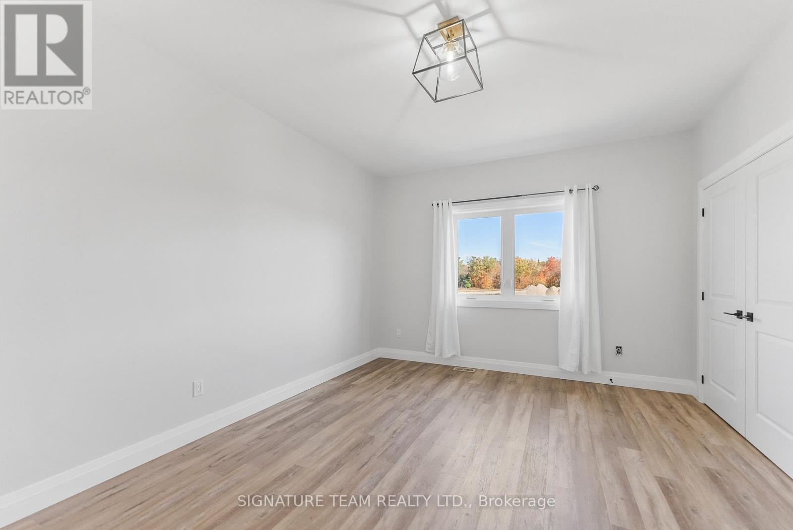 311 Forestview Crescent, Renfrew, Ontario  K7V 0A1 - Photo 15 - X12456715