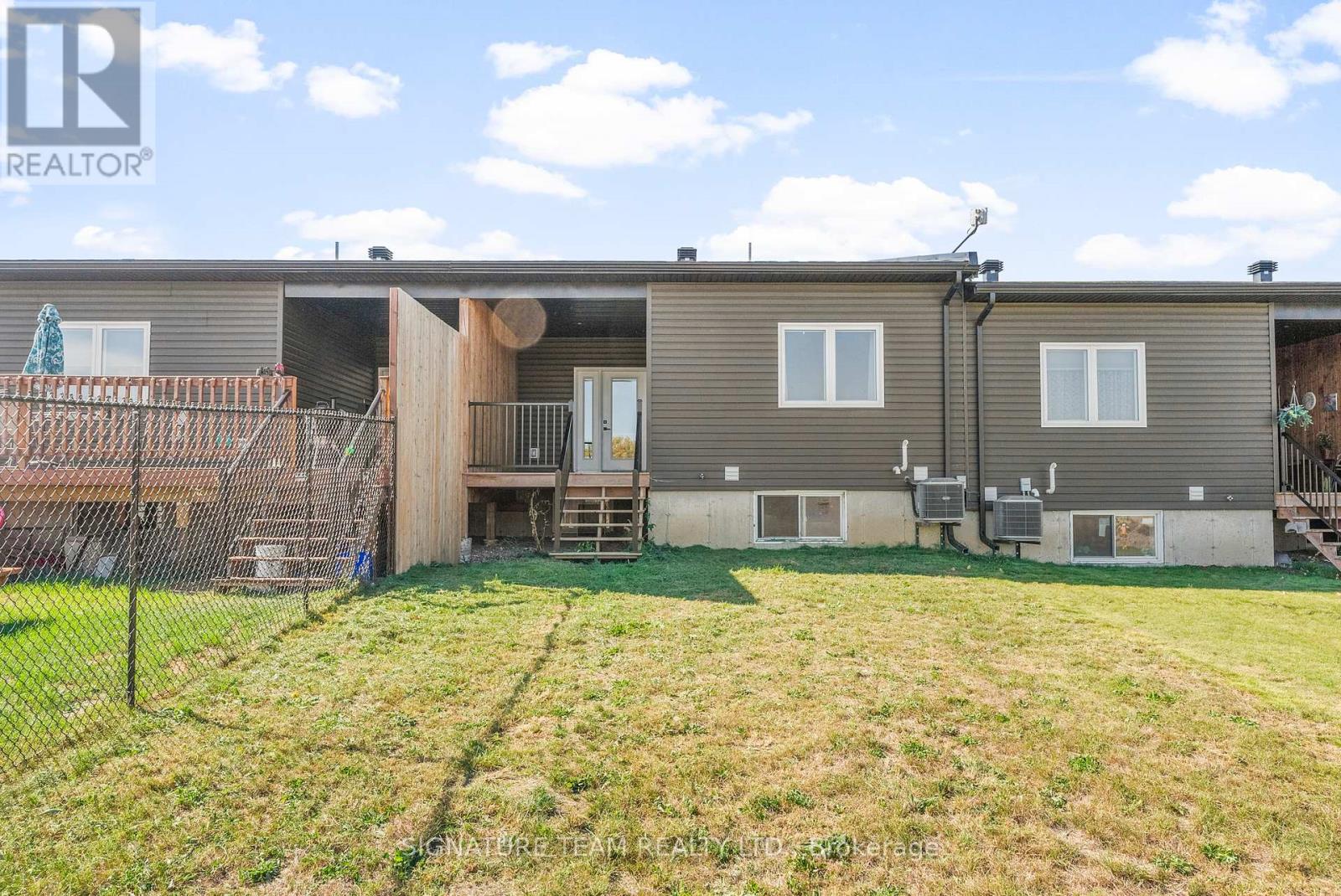311 Forestview Crescent, Renfrew, Ontario  K7V 0A1 - Photo 25 - X12456715