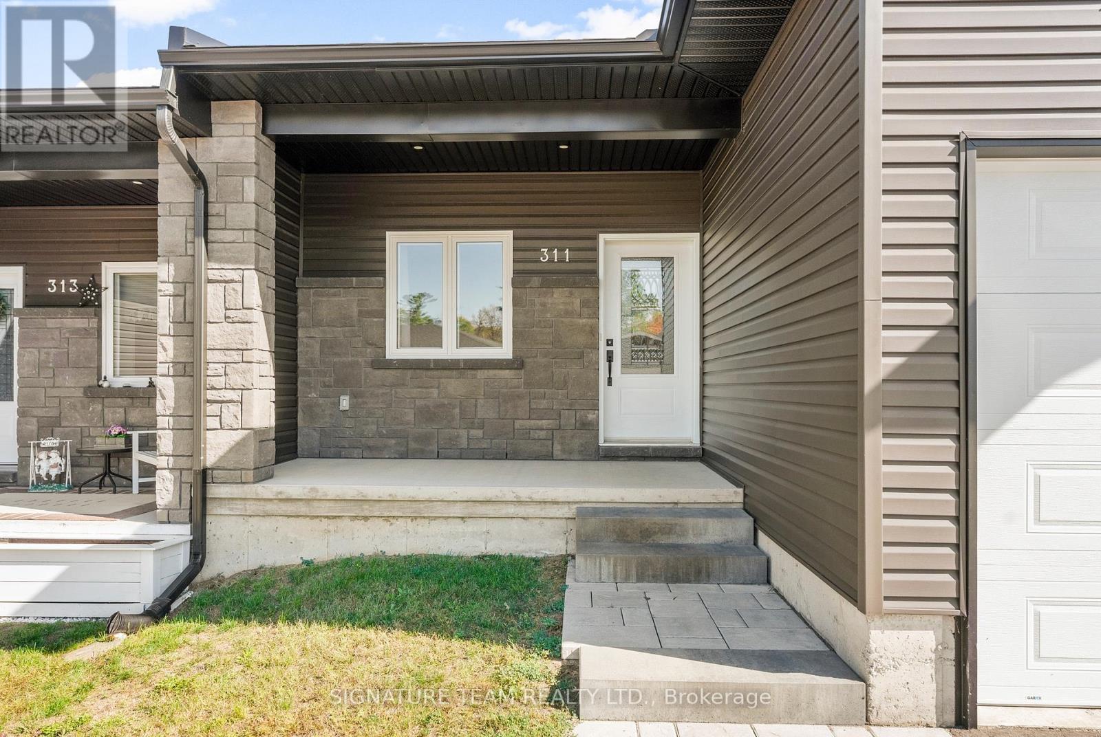 311 Forestview Crescent, Renfrew, Ontario  K7V 0A1 - Photo 4 - X12456715