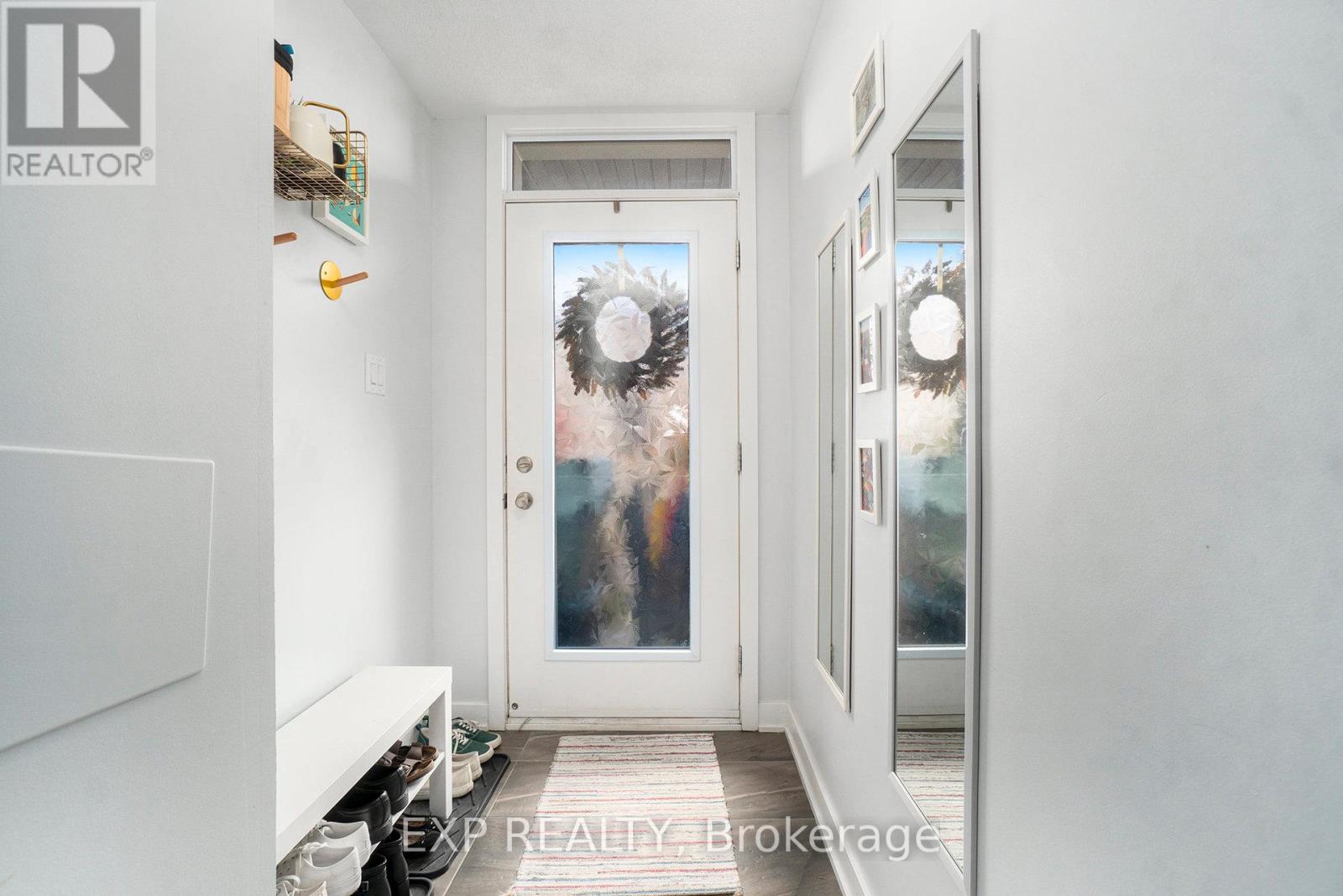 770 Mikinak Road, Ottawa, Ontario  K1K 5A5 - Photo 3 - X12456662