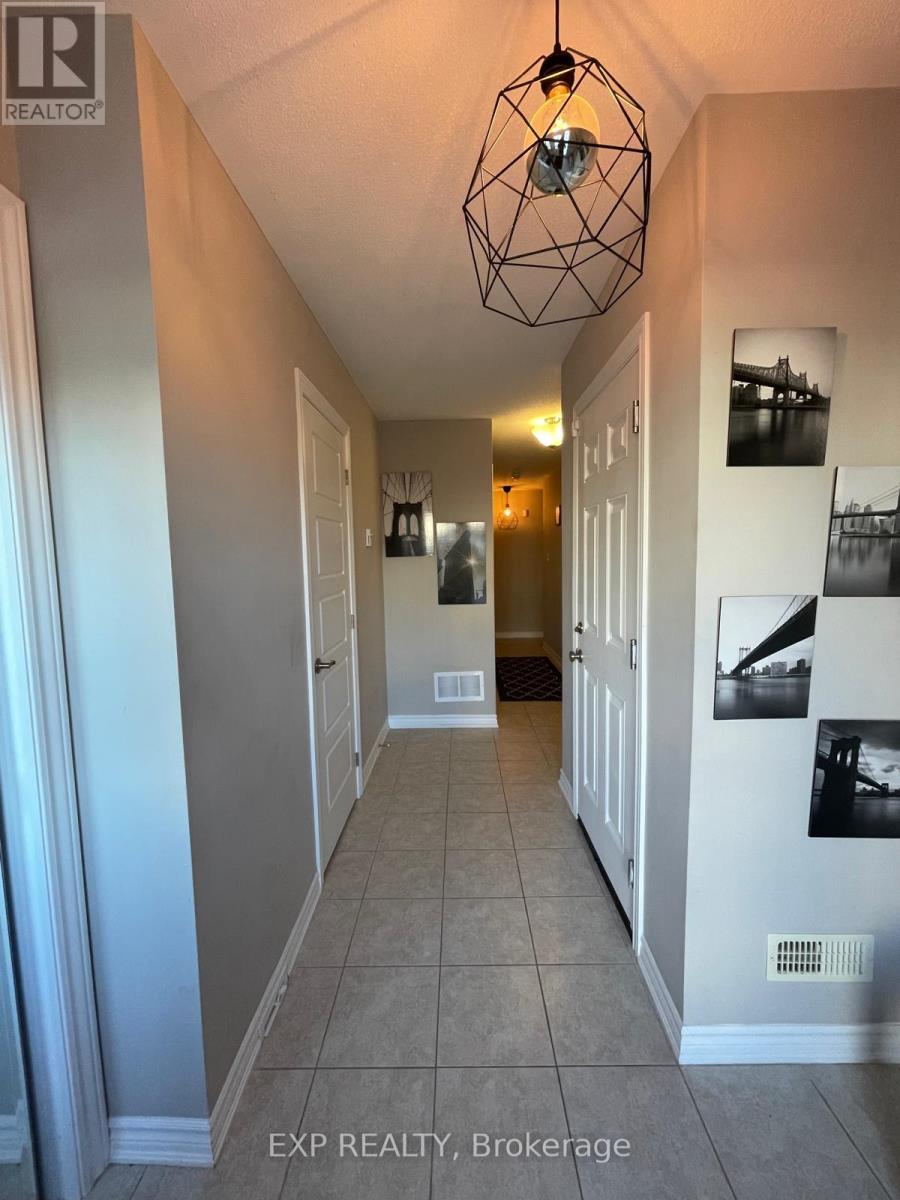 916 Fameflower Street, Ottawa, Ontario  K2J 0T3 - Photo 6 - X12456697