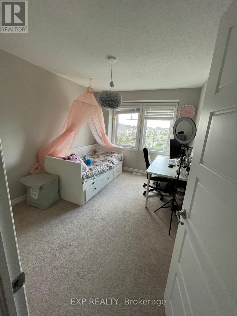 916 Fameflower Street, Ottawa, Ontario  K2J 0T3 - Photo 8 - X12456697