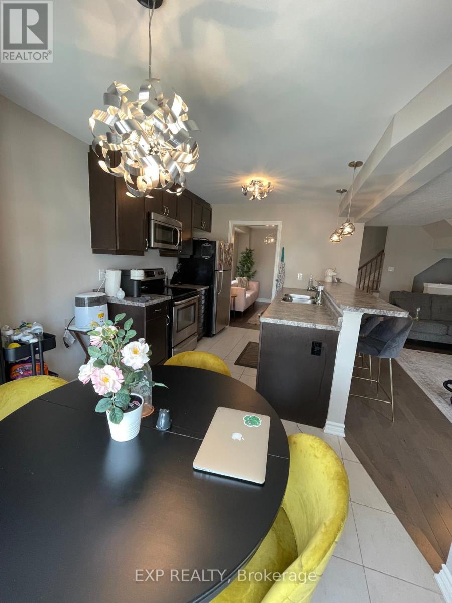 916 Fameflower Street, Ottawa, Ontario  K2J 0T3 - Photo 9 - X12456697