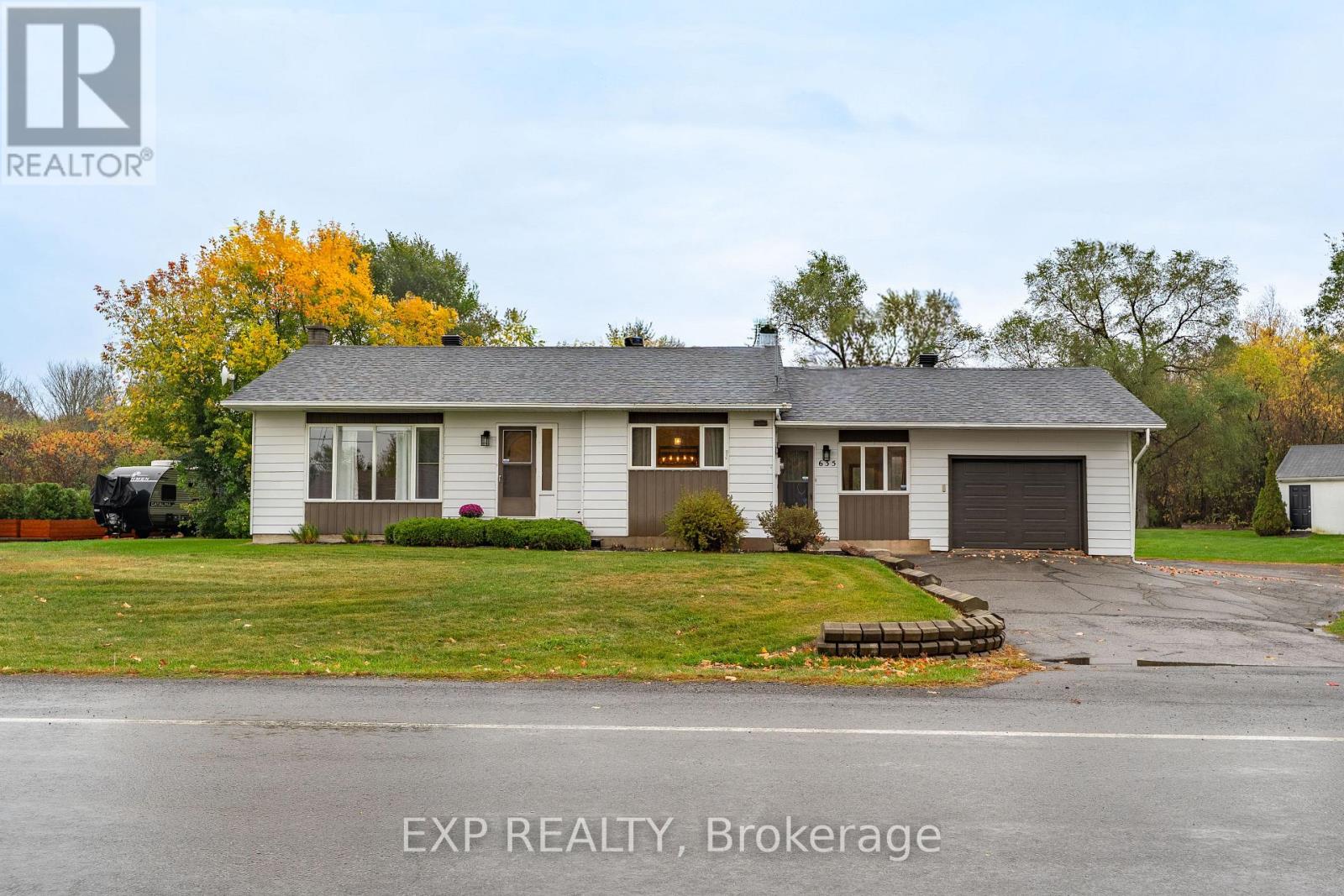 635 Front Road W, Champlain, Ontario  K0B 1K0 - Photo 1 - X12456729
