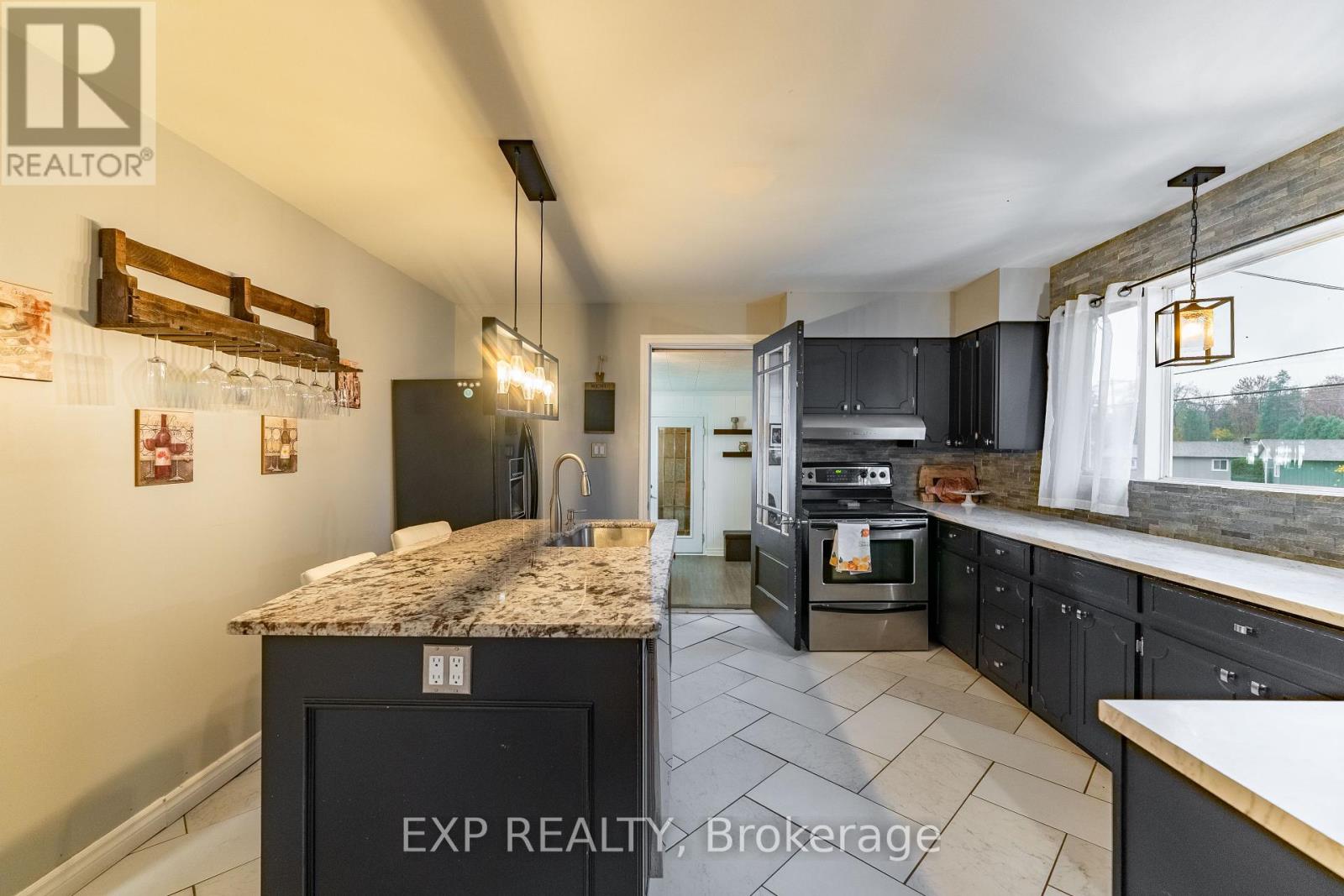 635 Front Road W, Champlain, Ontario  K0B 1K0 - Photo 13 - X12456729