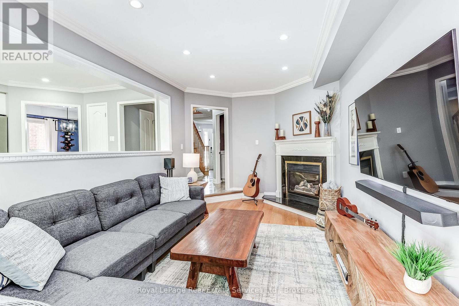 2176 Havenbrook Road, Oakville, Ontario  L6H 3B3 - Photo 18 - W12456680