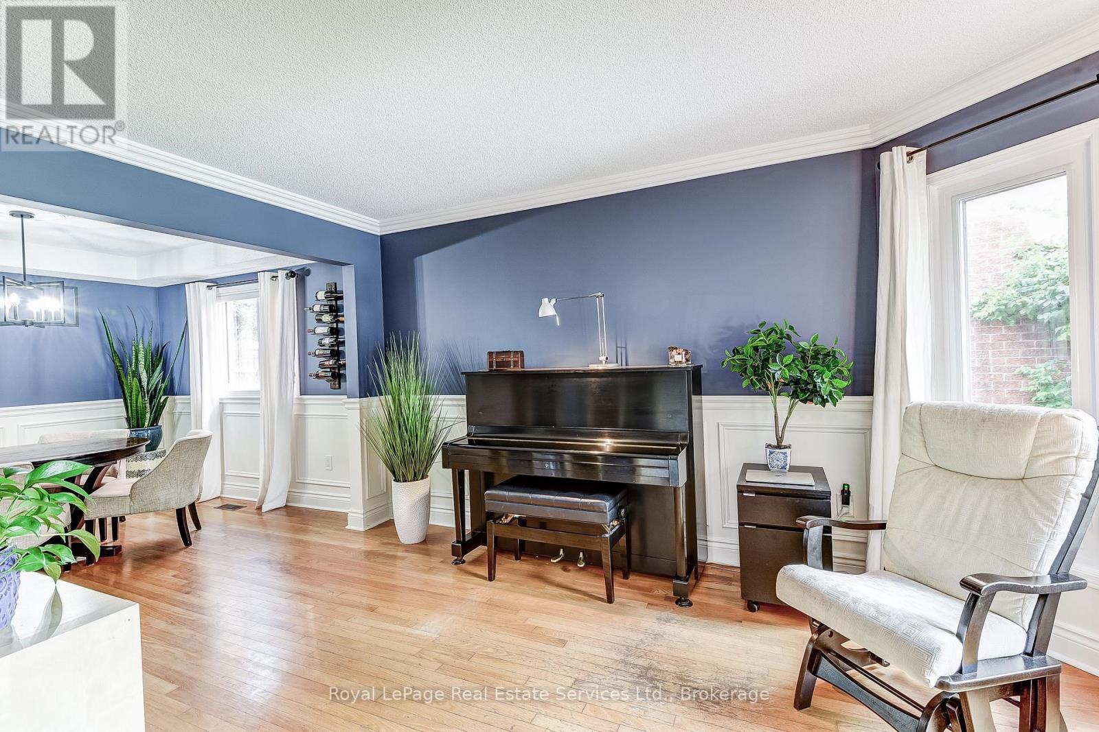 2176 Havenbrook Road, Oakville, Ontario  L6H 3B3 - Photo 19 - W12456680