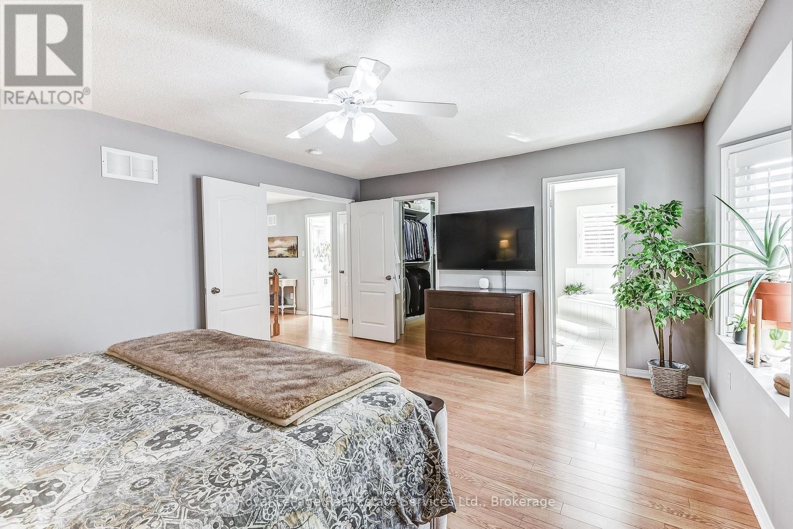 2176 Havenbrook Road, Oakville, Ontario  L6H 3B3 - Photo 28 - W12456680