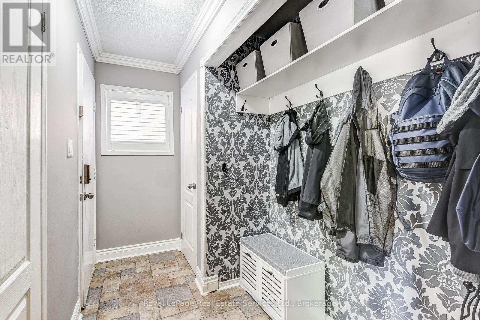 2176 Havenbrook Road, Oakville, Ontario  L6H 3B3 - Photo 8 - W12456680