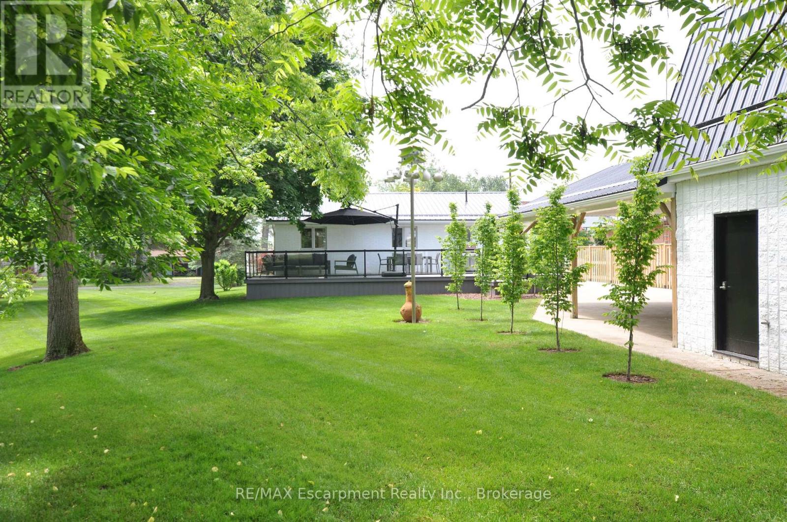 3 Howey Avenue, Norfolk, Ontario  N0E 1M0 - Photo 15 - X12456728