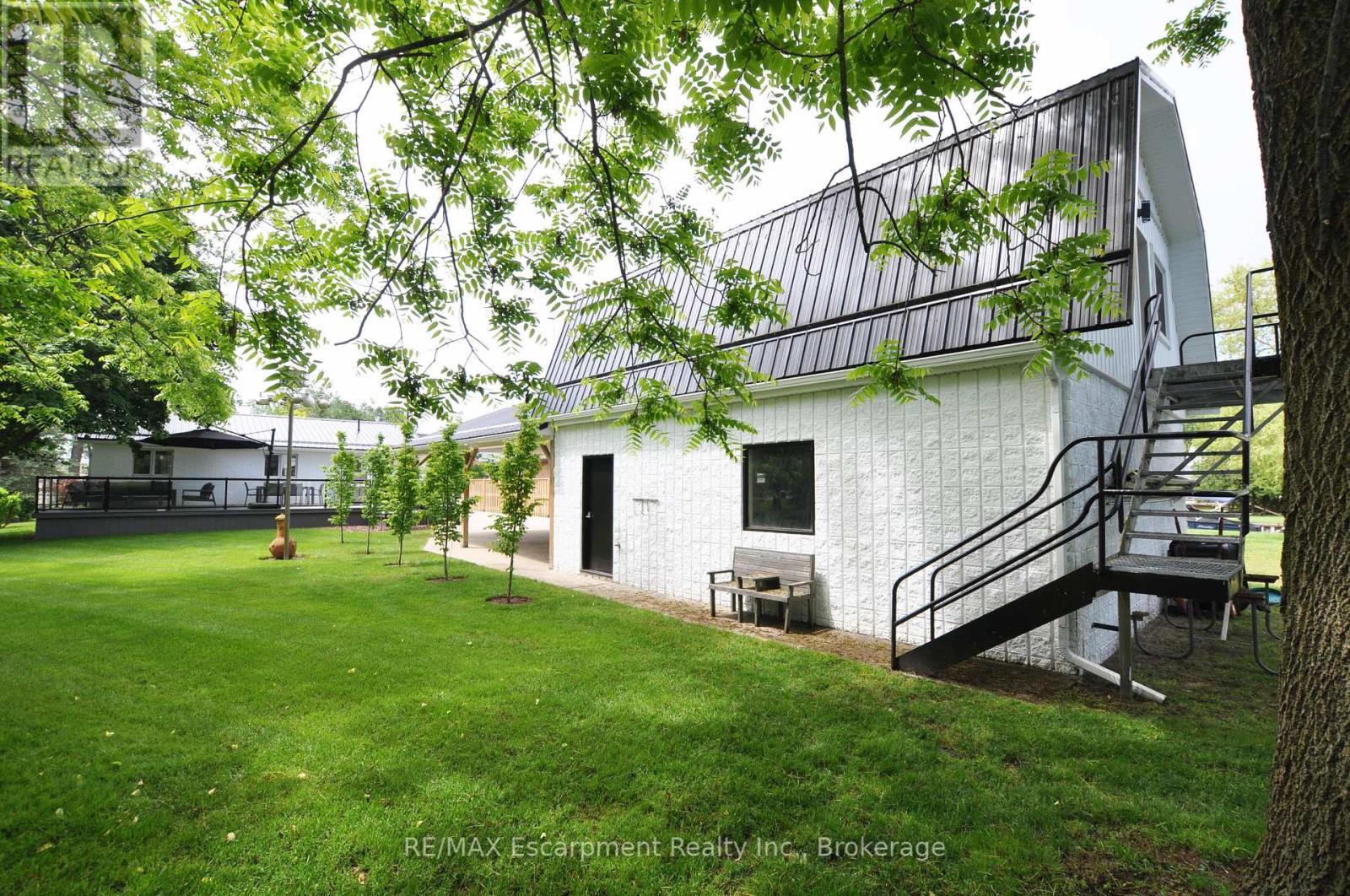 3 Howey Avenue, Norfolk, Ontario  N0E 1M0 - Photo 16 - X12456728