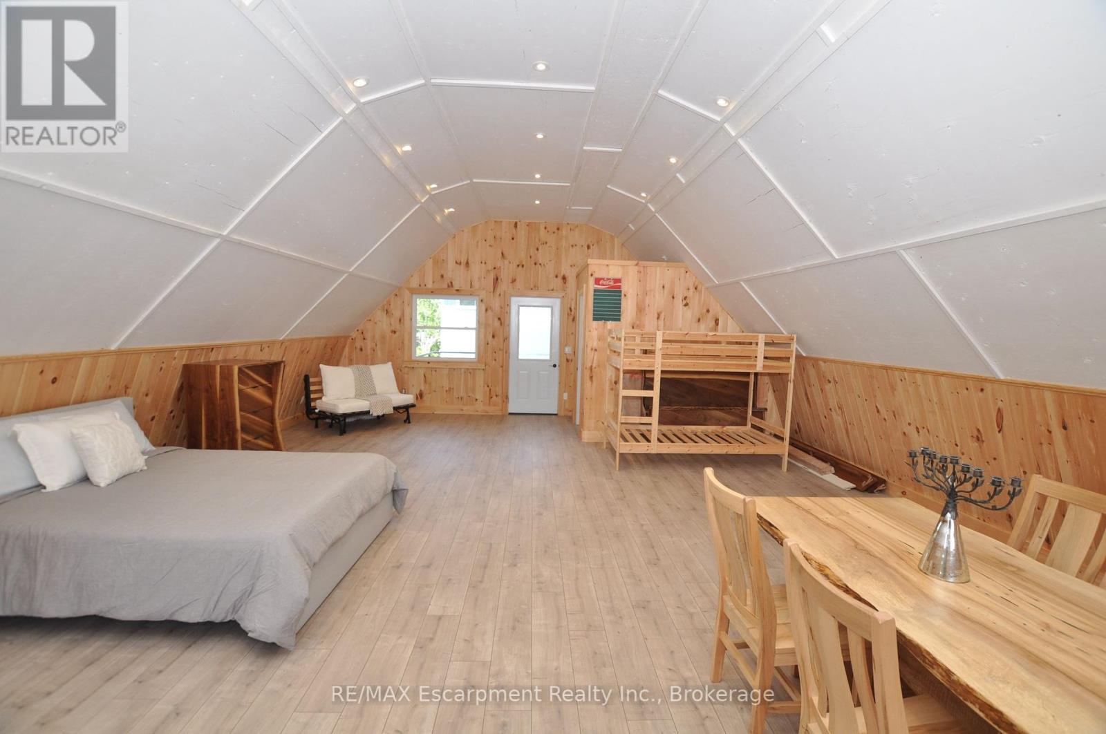 3 Howey Avenue, Norfolk, Ontario  N0E 1M0 - Photo 17 - X12456728