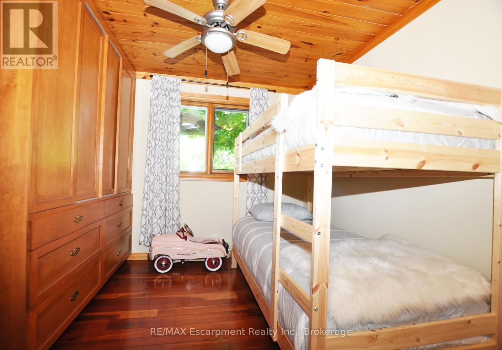 3 Howey Avenue, Norfolk, Ontario  N0E 1M0 - Photo 8 - X12456728