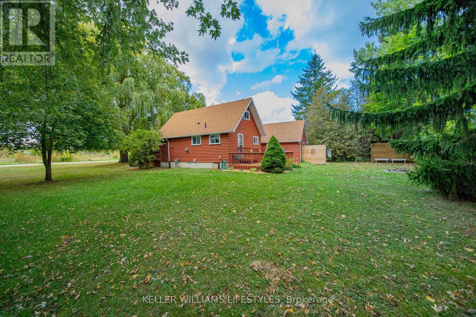 33742 Staffa Road, Bluewater (Zurich), Ontario  N0M 2T0 - Photo 12 - X12456711