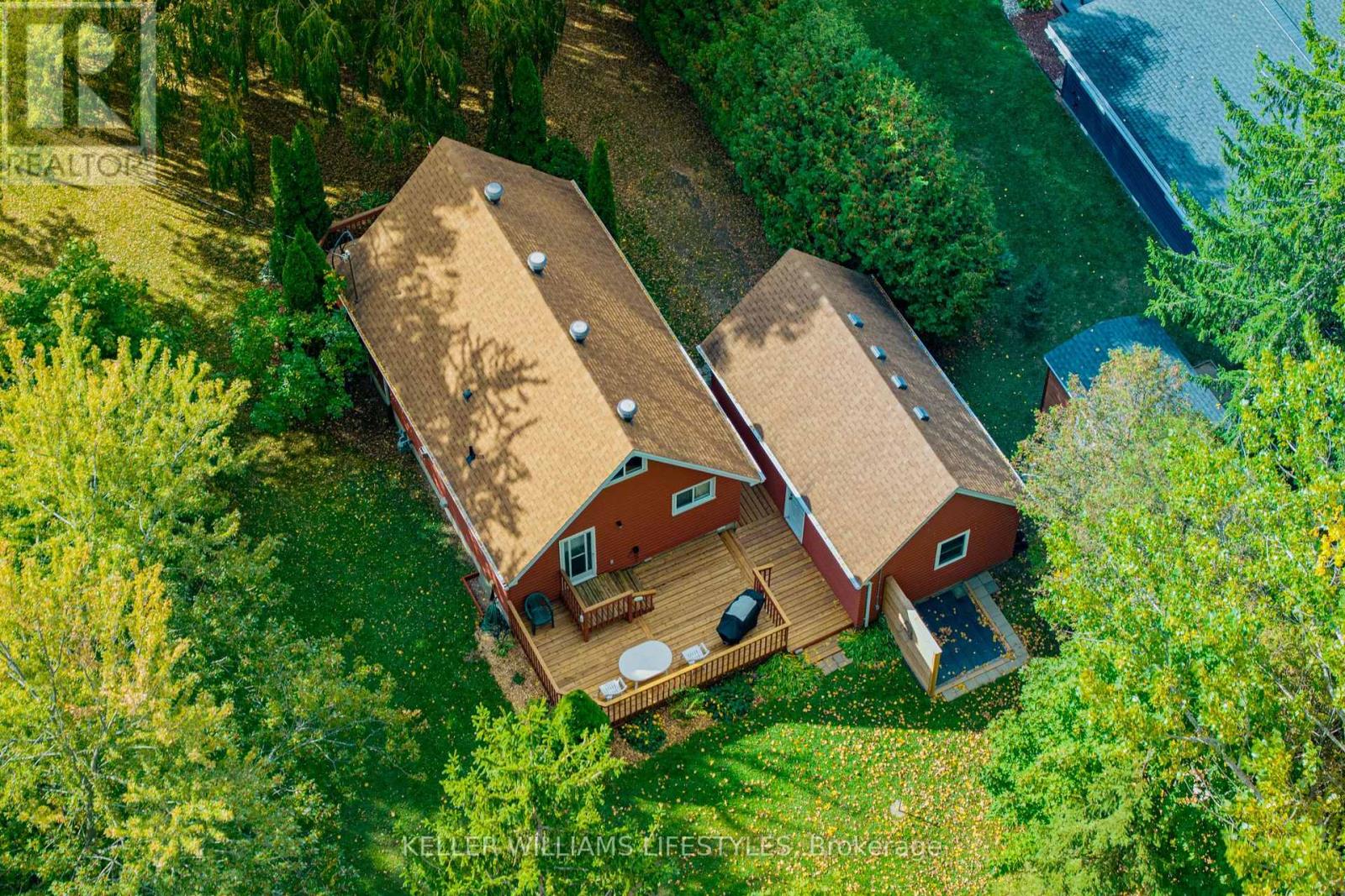 33742 Staffa Road, Bluewater (Zurich), Ontario  N0M 2T0 - Photo 13 - X12456711