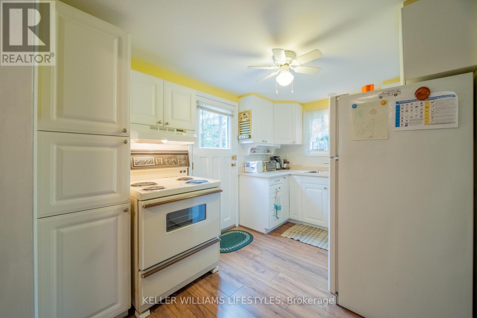 33742 Staffa Road, Bluewater (Zurich), Ontario  N0M 2T0 - Photo 14 - X12456711