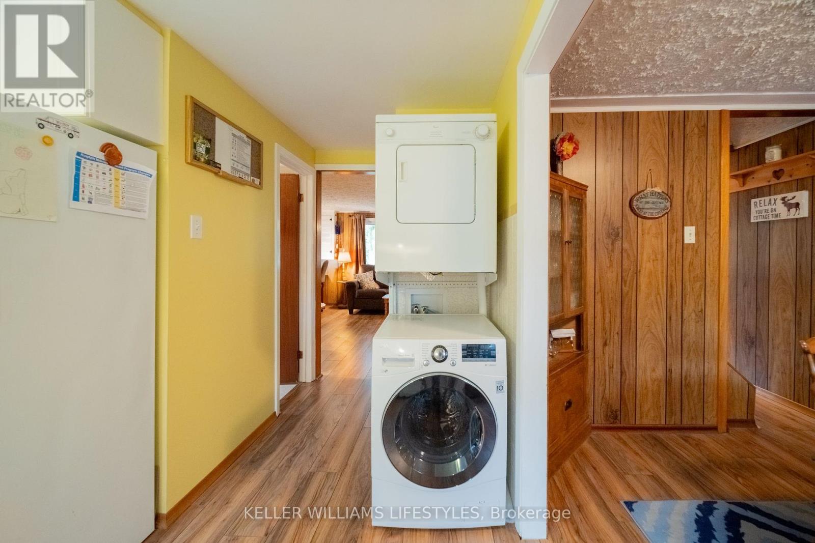 33742 Staffa Road, Bluewater (Zurich), Ontario  N0M 2T0 - Photo 17 - X12456711