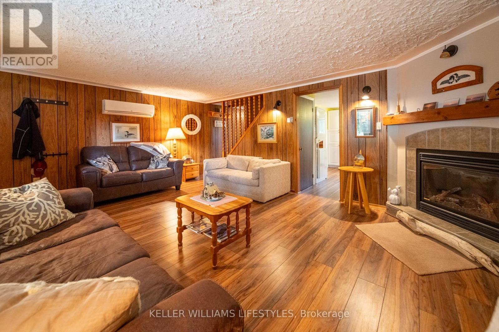 33742 Staffa Road, Bluewater (Zurich), Ontario  N0M 2T0 - Photo 27 - X12456711
