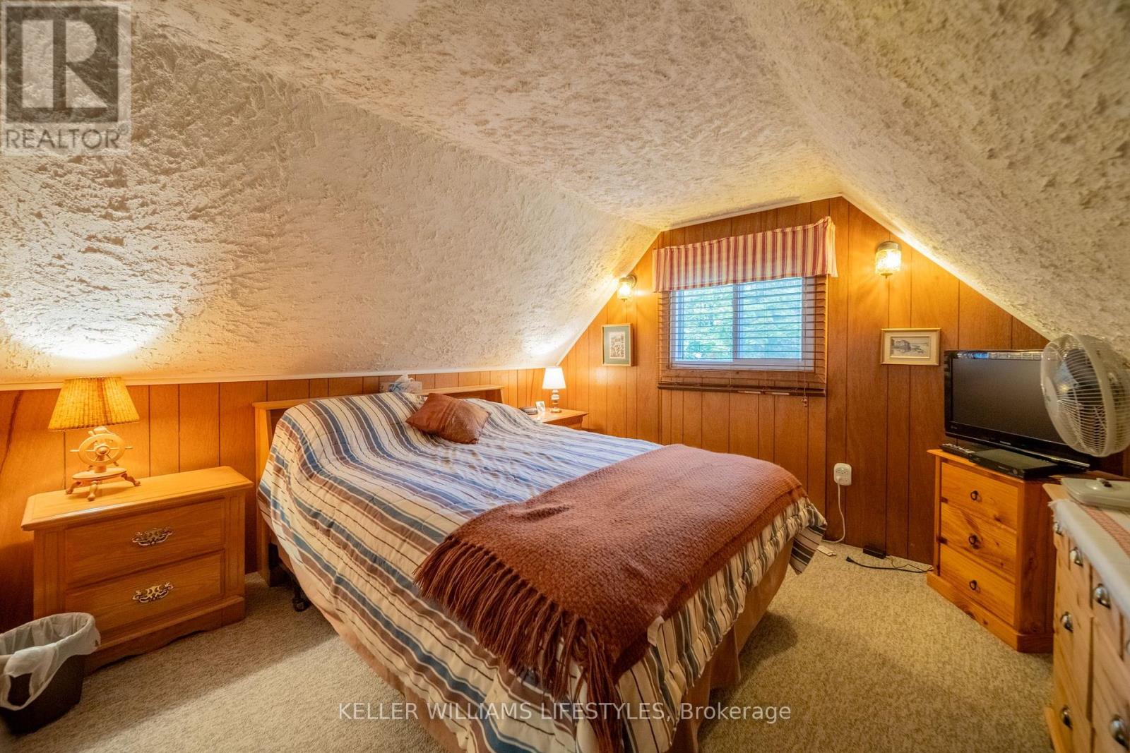 33742 Staffa Road, Bluewater (Zurich), Ontario  N0M 2T0 - Photo 31 - X12456711