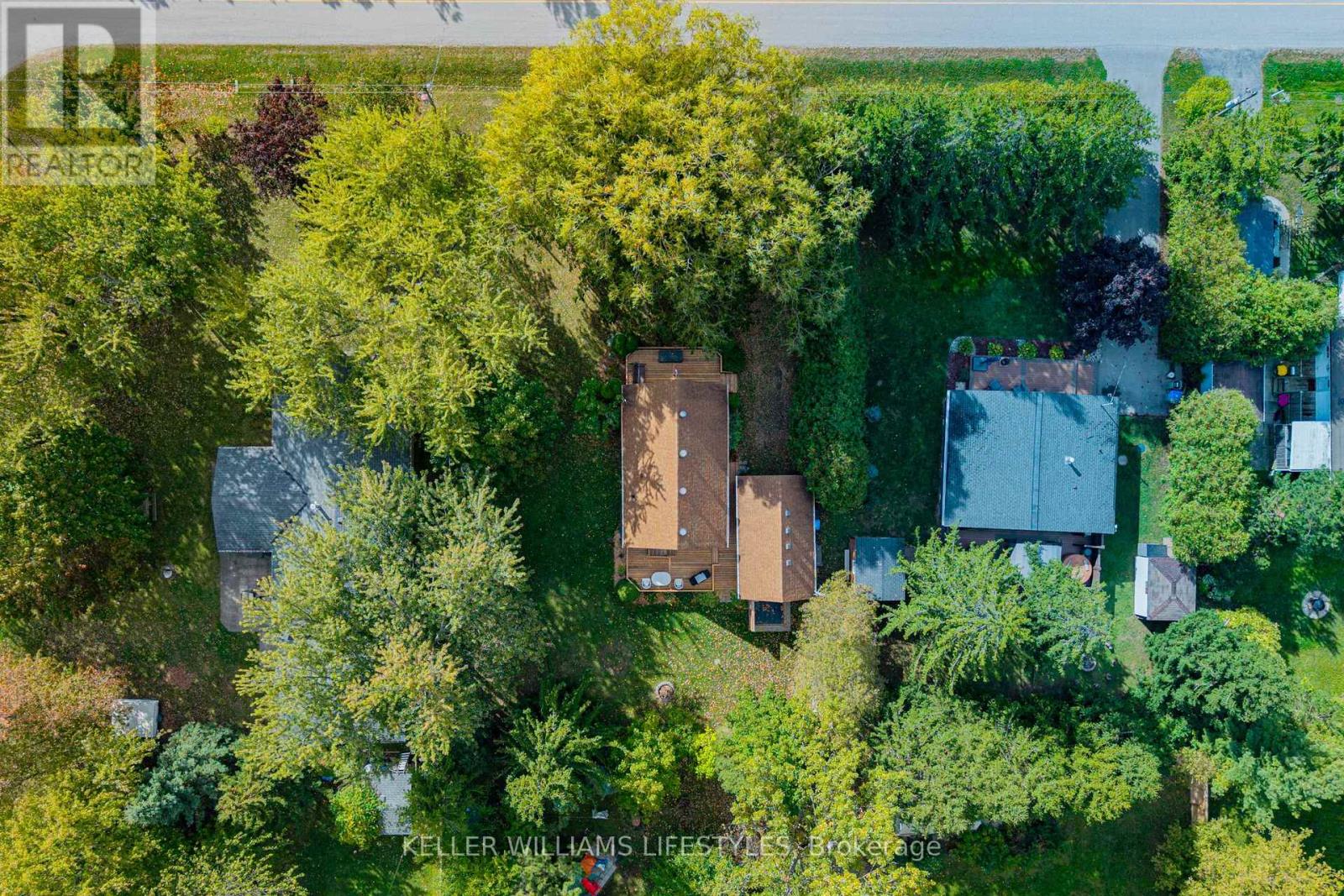33742 Staffa Road, Bluewater (Zurich), Ontario  N0M 2T0 - Photo 40 - X12456711