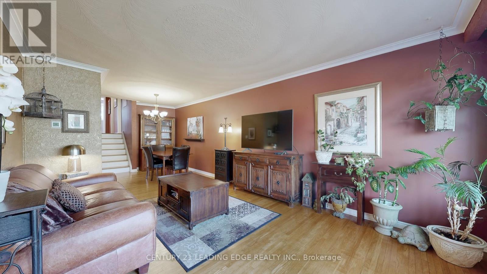 36 Sherwood Forest Drive, Markham (Bullock), Ontario  L3P 1P8 - Photo 10 - N12452474