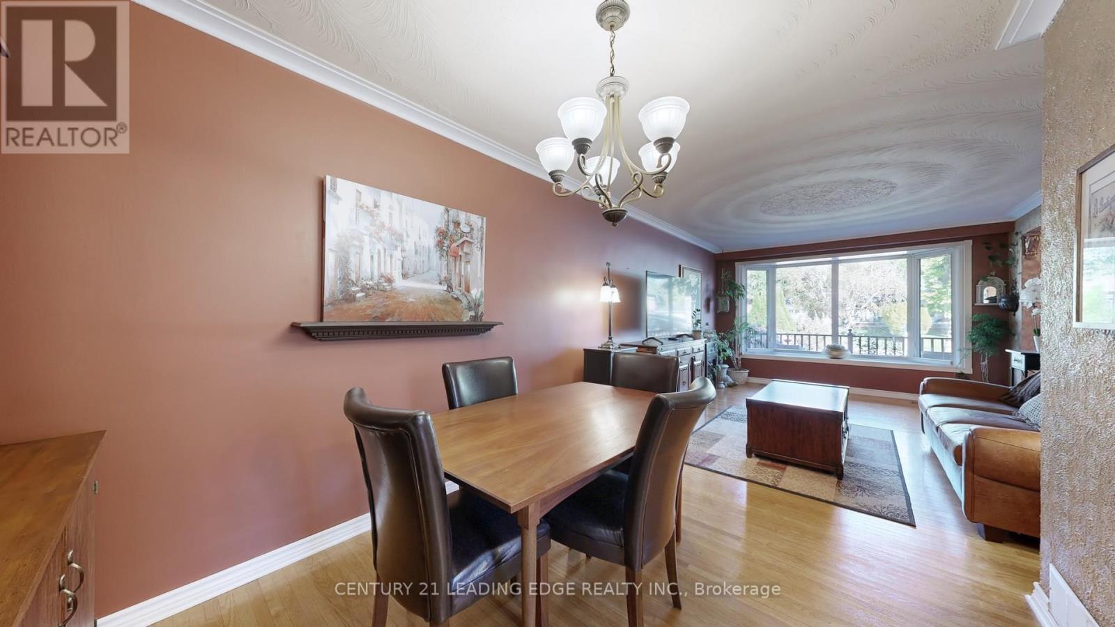 36 Sherwood Forest Drive, Markham (Bullock), Ontario  L3P 1P8 - Photo 12 - N12452474