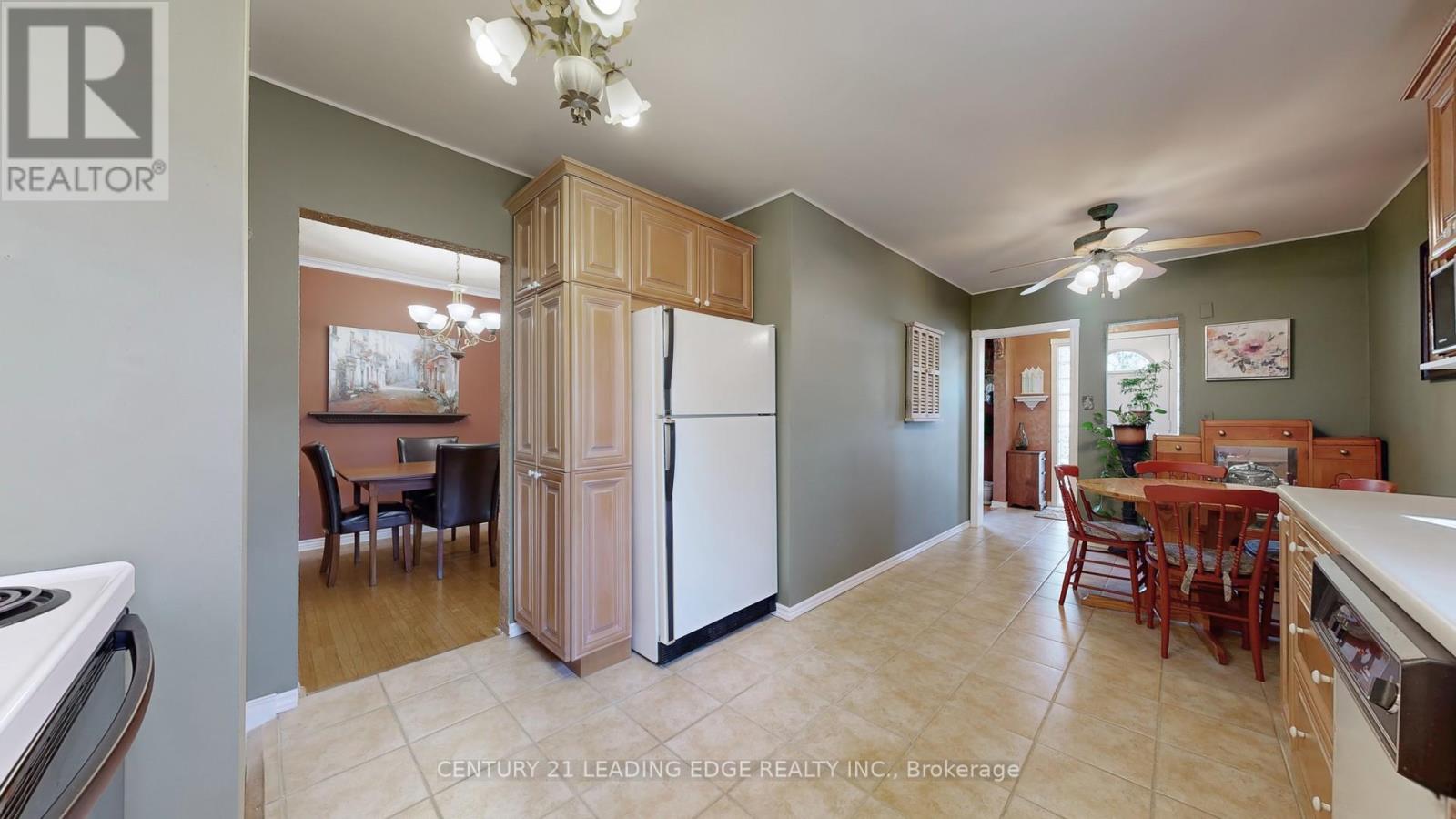 36 Sherwood Forest Drive, Markham (Bullock), Ontario  L3P 1P8 - Photo 16 - N12452474