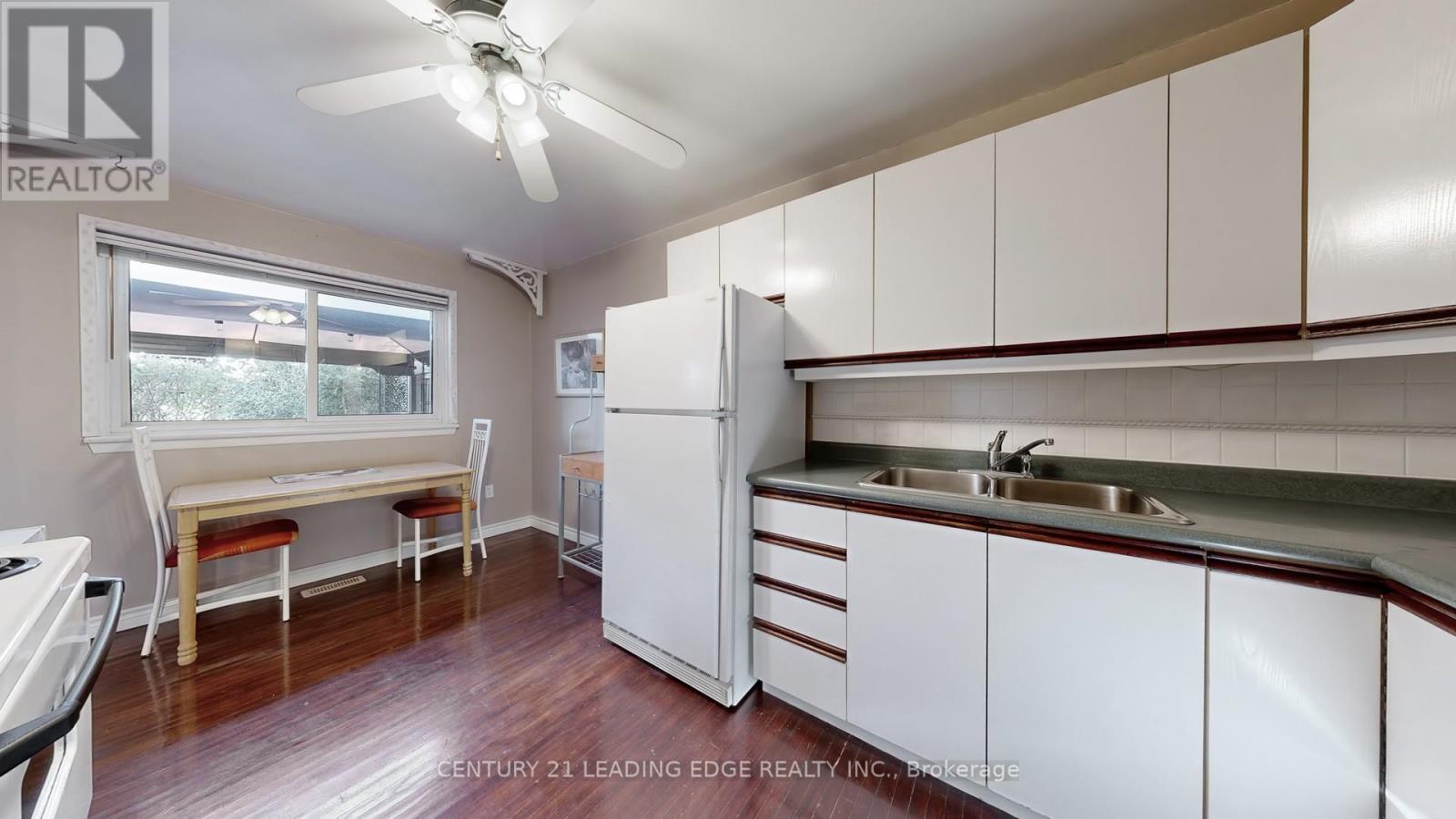 36 Sherwood Forest Drive, Markham (Bullock), Ontario  L3P 1P8 - Photo 34 - N12452474