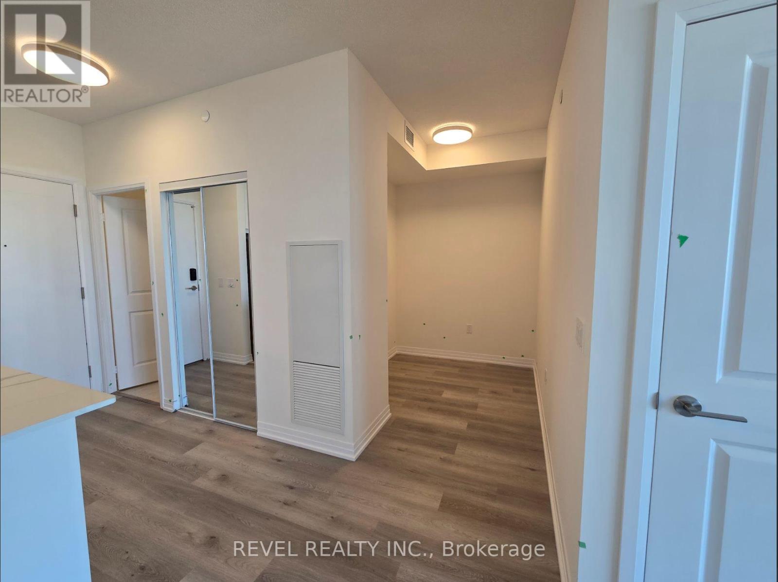 1907 - 15 Watergarden Drive, Mississauga, Ontario  L5R 0H4 - Photo 13 - W12455104
