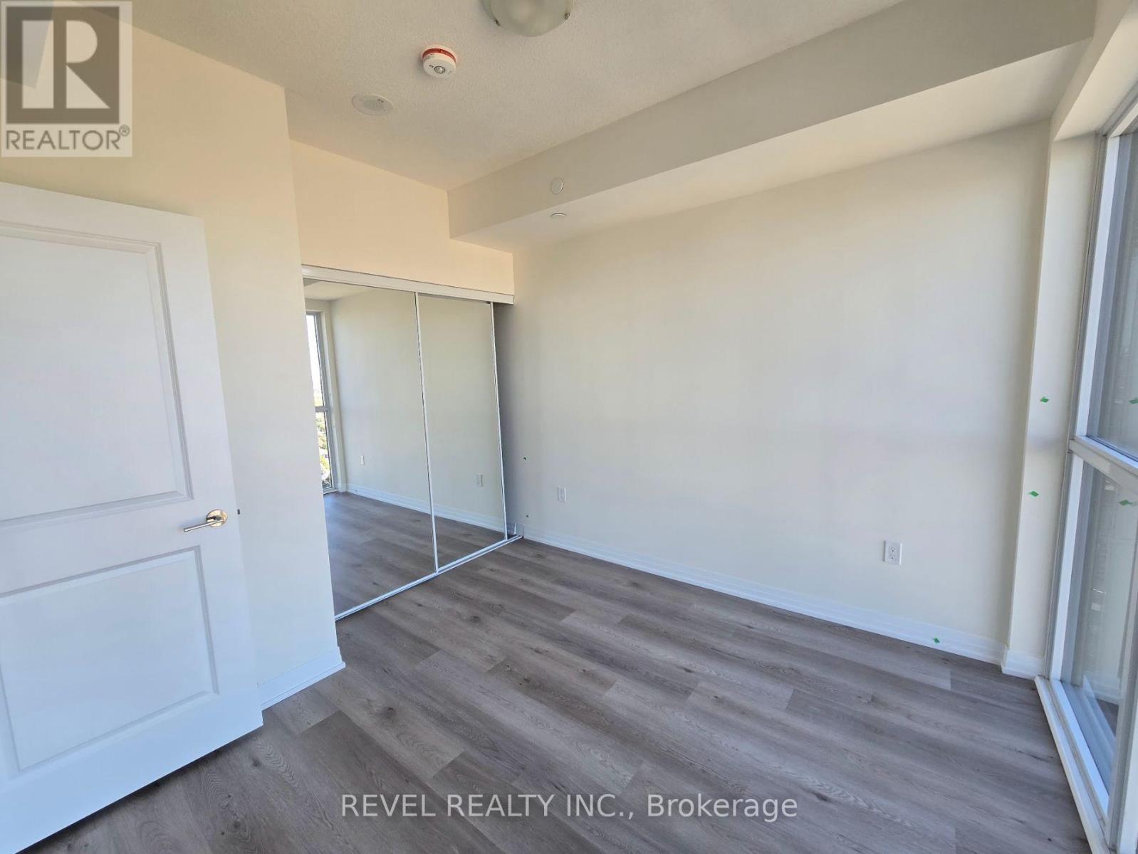 1907 - 15 Watergarden Drive, Mississauga, Ontario  L5R 0H4 - Photo 17 - W12455104